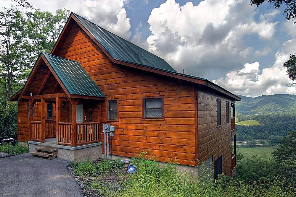 4118 Dolly's Drive, Sevierville — after