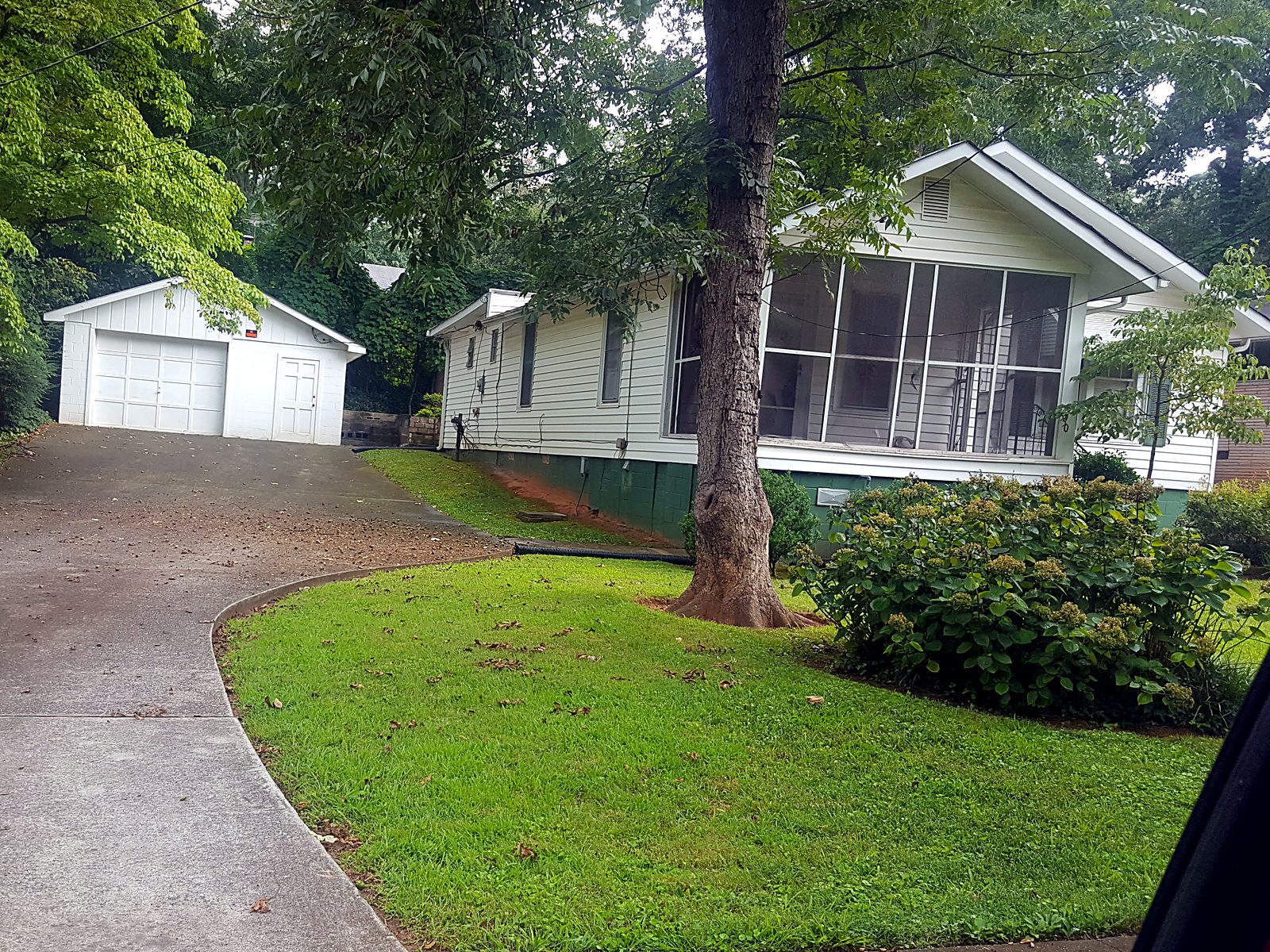 550 Woodrow Avenue, Hapeville — before